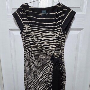 Gabby Skye Black Dress 4 Artsy Geometric Modern Elegance